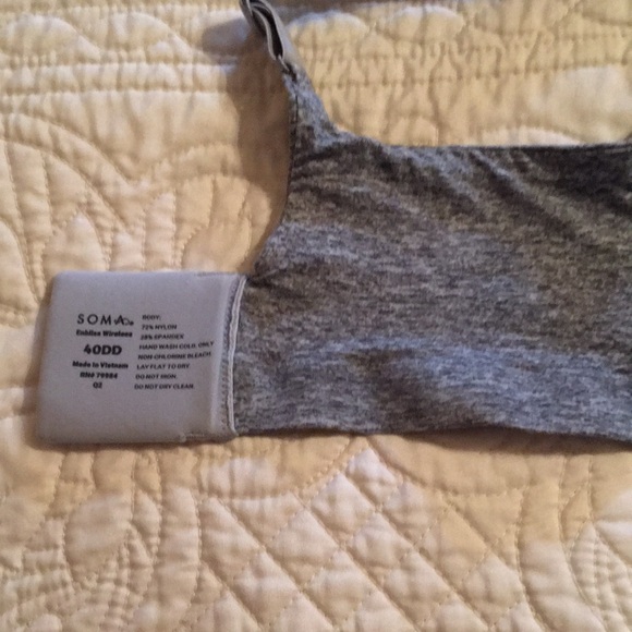 2 Soma Enbliss Wireless bras—size 40DD - Picture 3 of 11